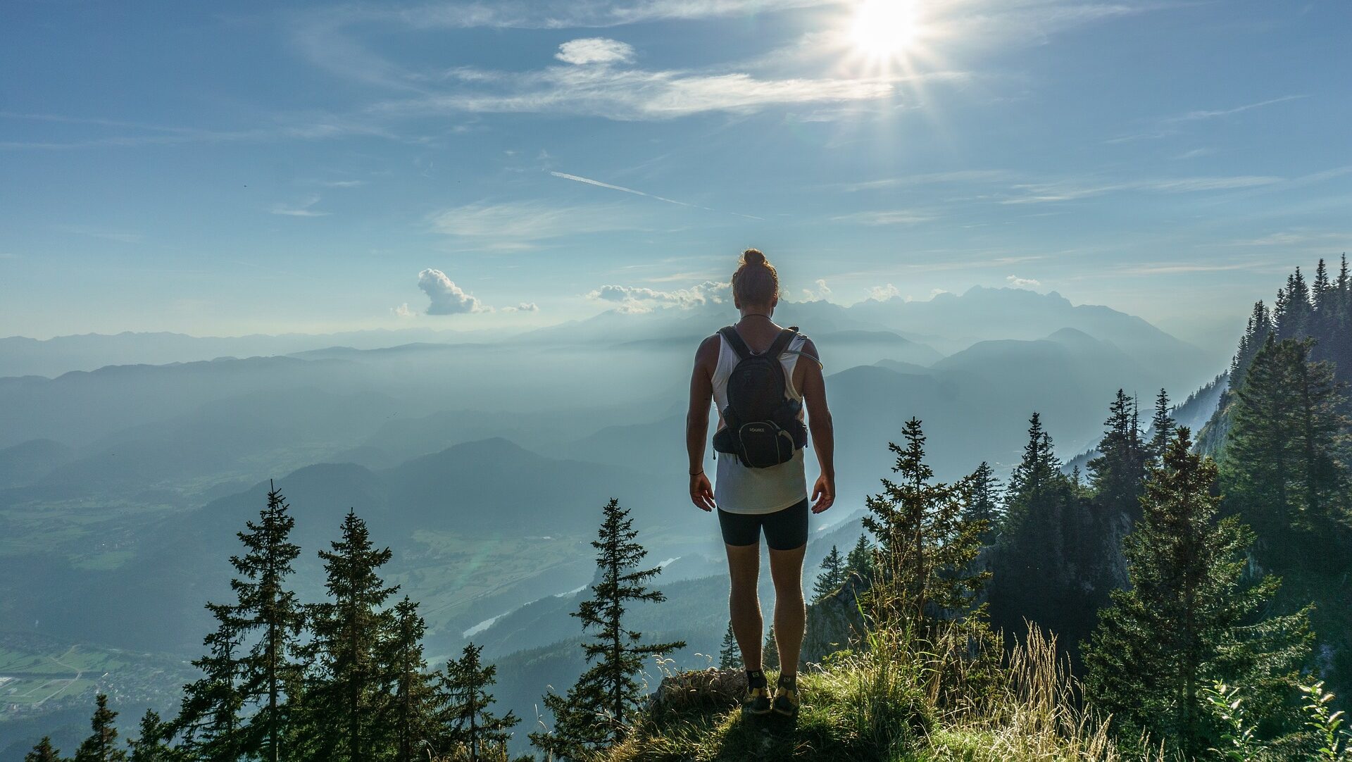 Hiker enjoying an Appalachian View. Image by Ales Krivec from Pixabay.